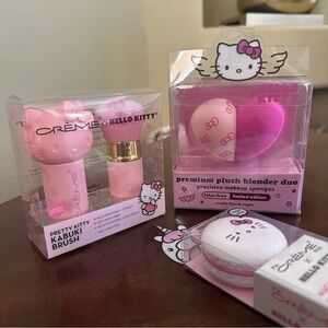Limited addition Hello kitty bundle make up brush and beauty blender